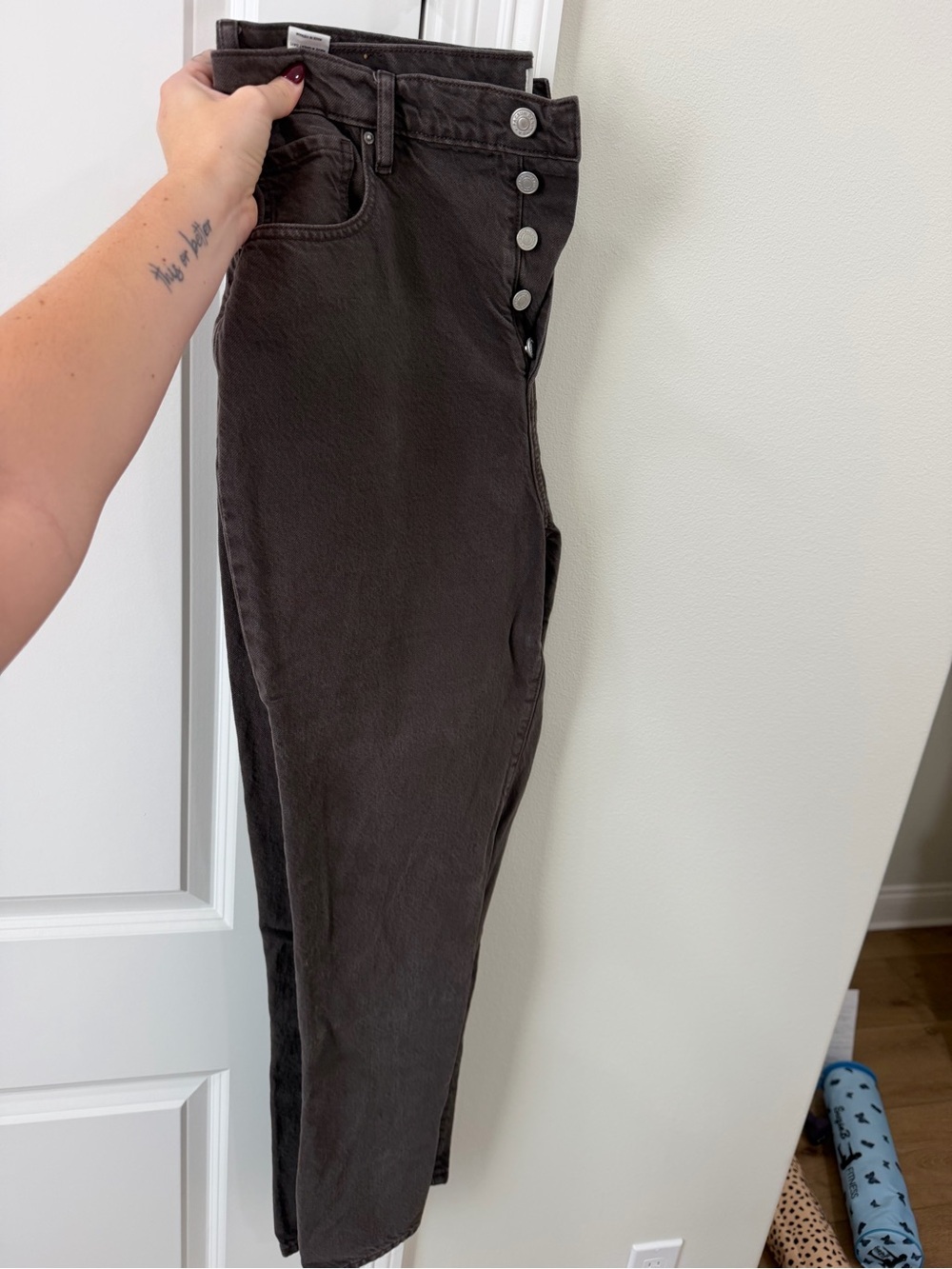 PacSun High-Rise Button-Fly Jeans in Dark Brown